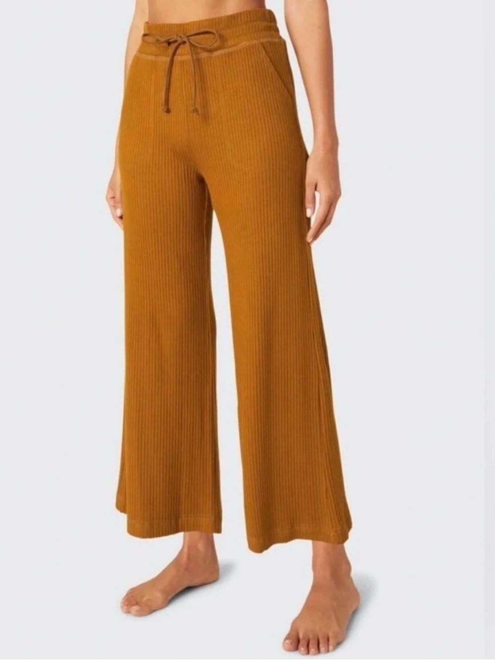 Beyond Yoga Free Flow Wide Leg Cropped Ribbed Pant Burnt Orange Womens Medium